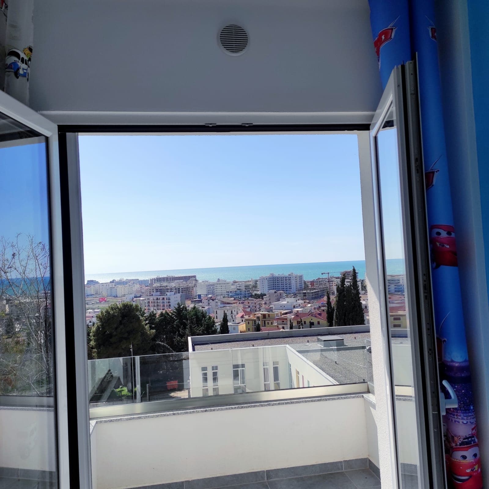 🏡 VILË MODERNE LUKSOZE NË GOLEM – PAMJE E PLOTË DETI 🌊 4