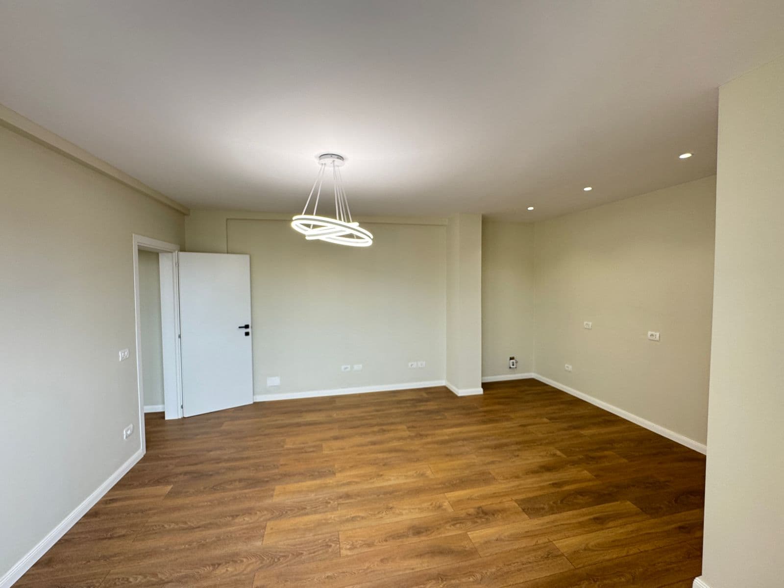 Apartament 2+1 për Shitje – Kompleksi Kasa, Plazh Durrës 4