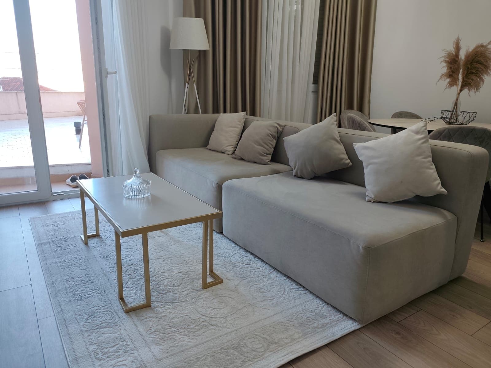 🏡 APARTAMENT ME QIRA – SHESHI PRANVERA, DURRËS 2