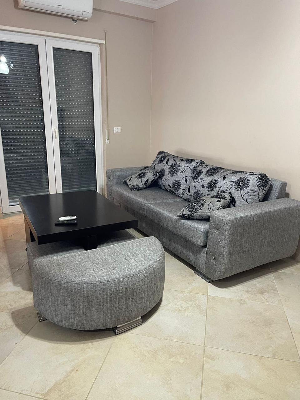 JEPET ME QIRA – APARTAMENT 1+1 TEK MAJESTIC 4