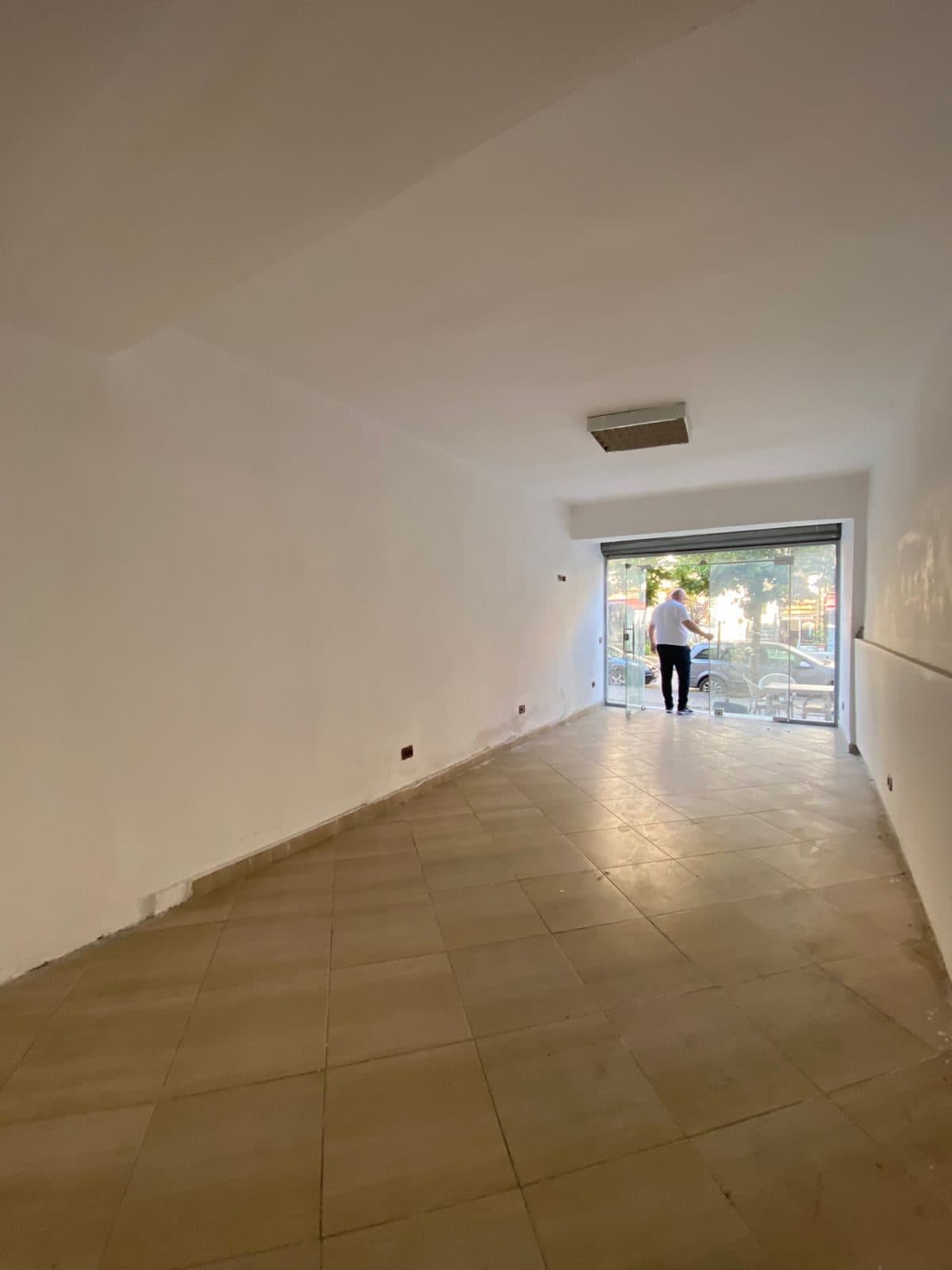 JEPET ME QERA: AMBIENT BIZNESI ,ZJARRFIKSJA DURRES ! 4