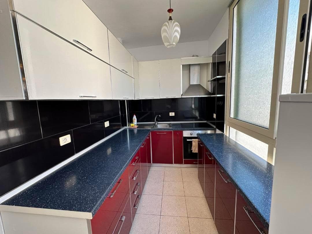 Ofrohet me Qira Apartament 1+1 pranë Hotel Dyrrah – Plazh! 3