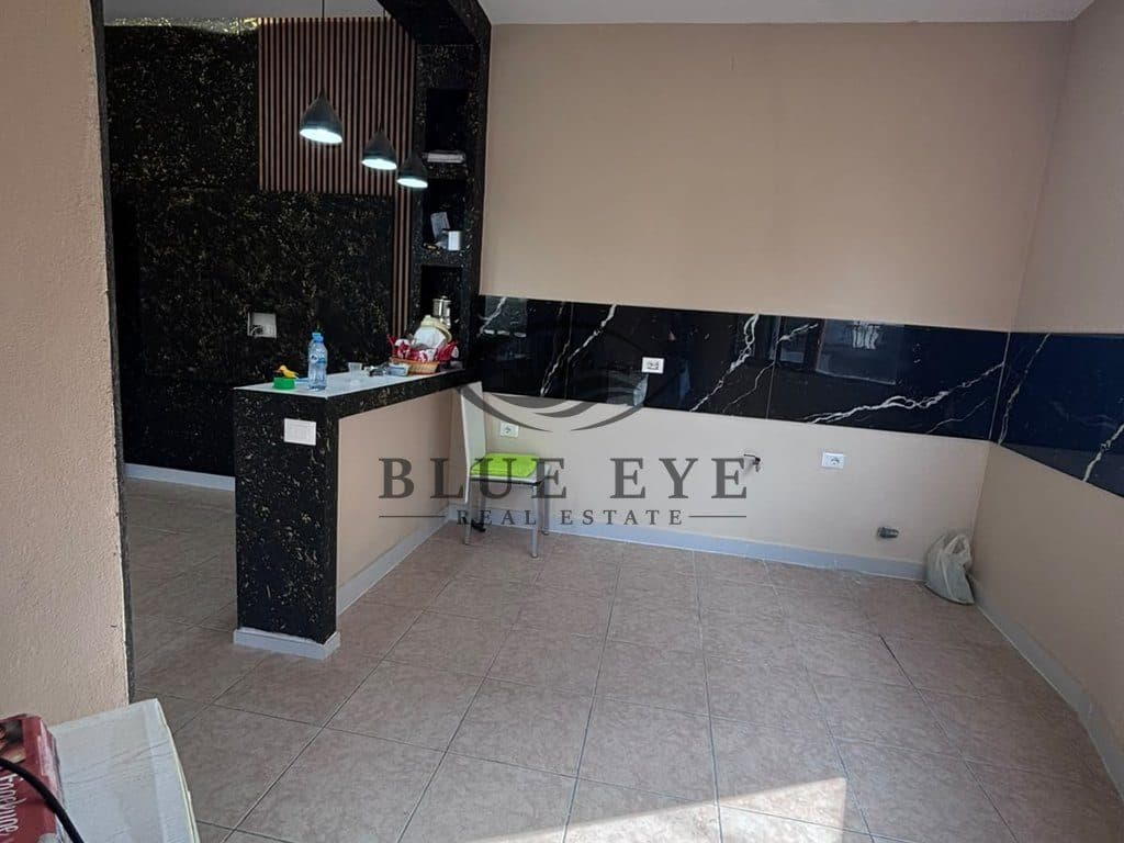 Apartament 3+1 në shitje në Plazh, Durrës. 3