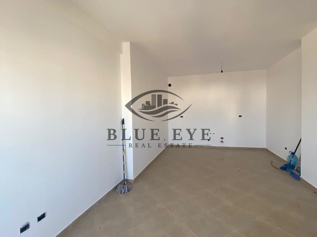 Apartament 2+2 Për Shitje në Ish-URT, Durrës -