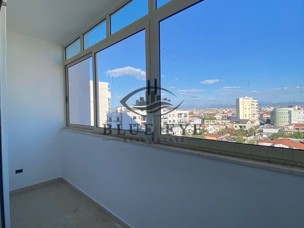 Apartament 2+2 Për Shitje në Ish-URT, Durrës - 4