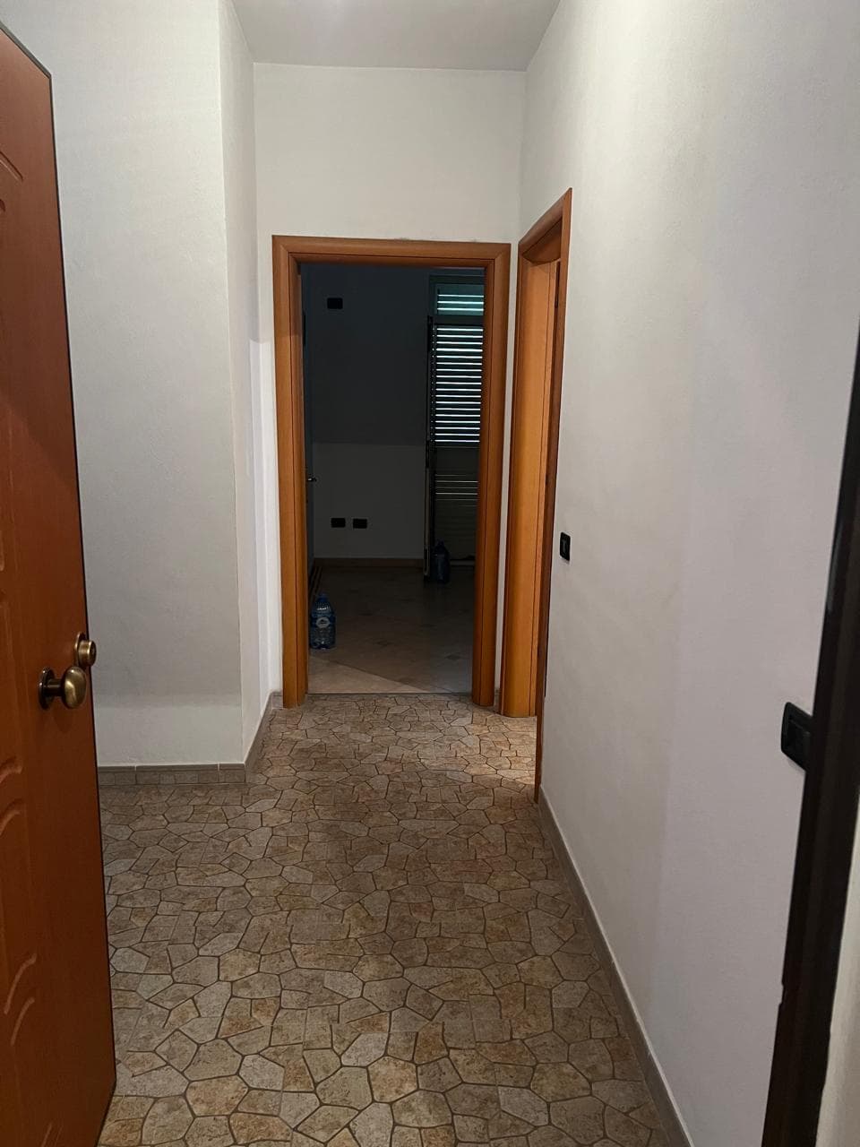 APARTAMENT 3+1+2 PËR SHITJE – PRANË GJYKATËS, DURRËS!