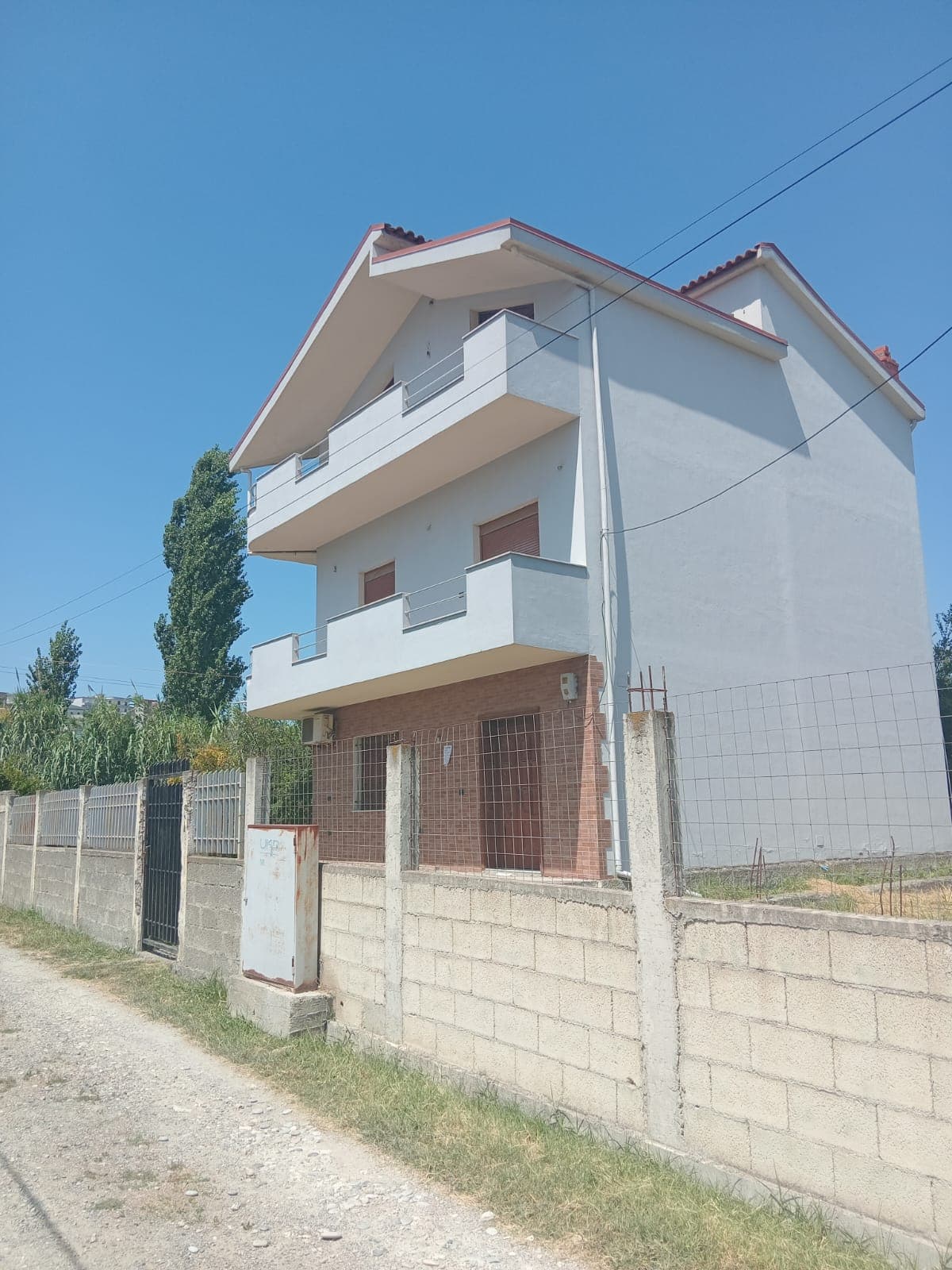 SHITET VILË 3-KATËSHE – LAGJIA 15, DURRËS! 2