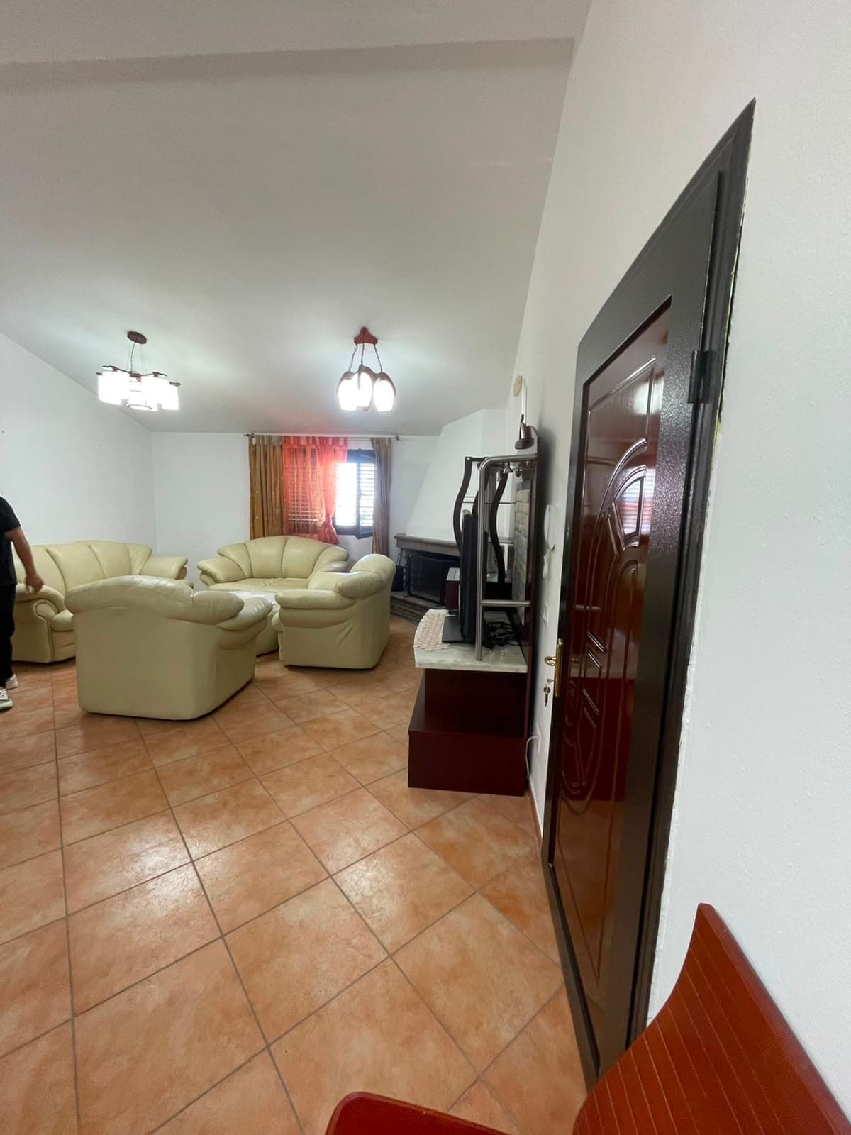 Apartament 2+1+2 Në Shitje në Spitallë, Fabrika Teuta, Durrës! 2