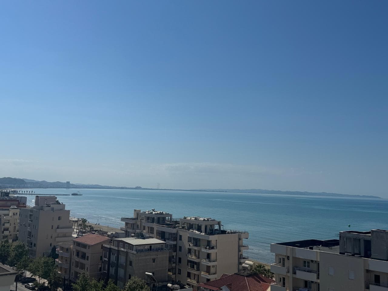 SHITET APARTAMENT 2+1 PRANE RROTES SE KUQE – PLAZH, DURRES