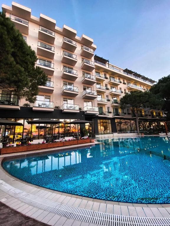 APARTAMENT 2+1 PËR SHITJE – REZIDENCA VM, GOLEM! 3