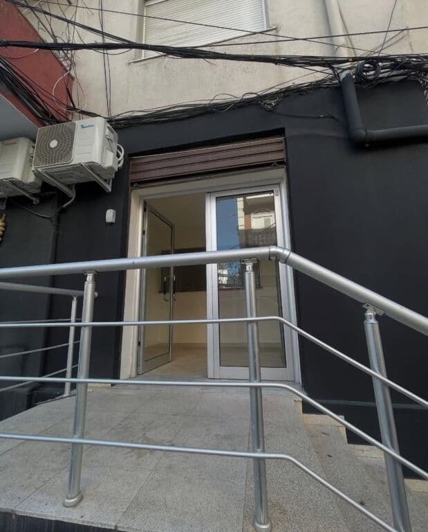 Ambient Biznesi me Qira në Qendër të Durrësit – Bulevardi Dyrra 2