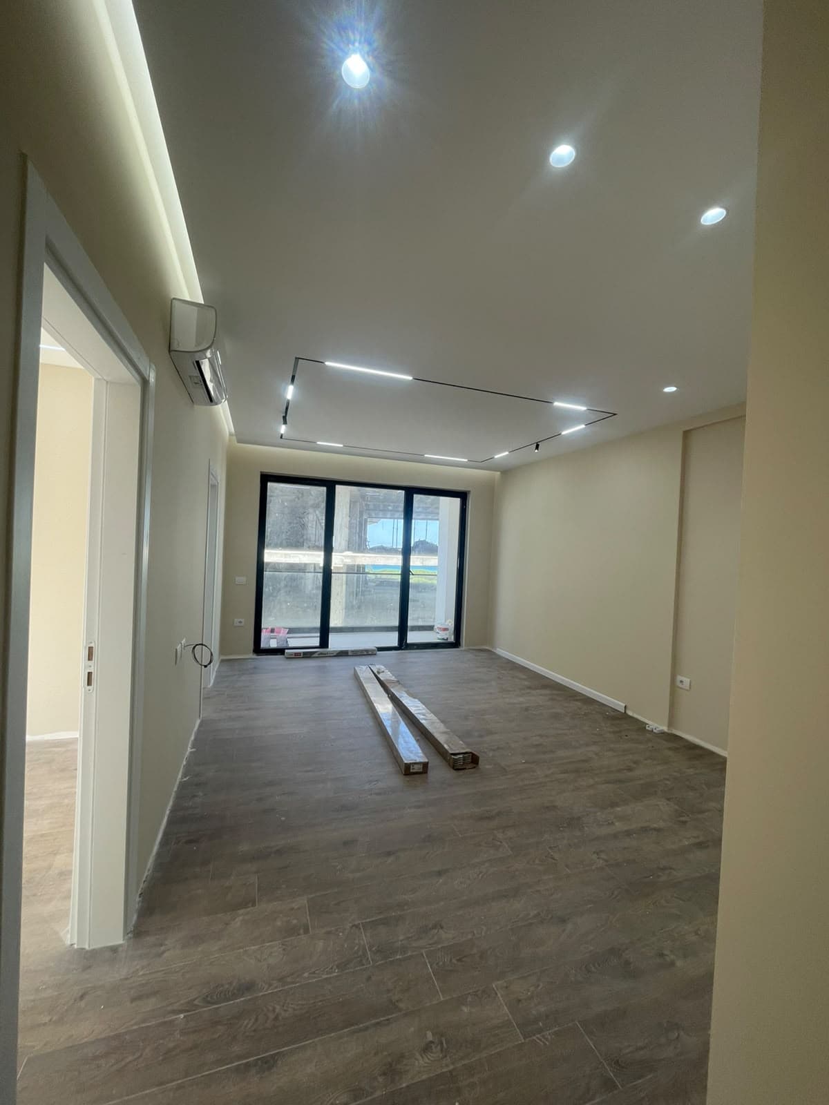 Apartament 2+1 në Shitje në Mali i Robit, Durrës! 4