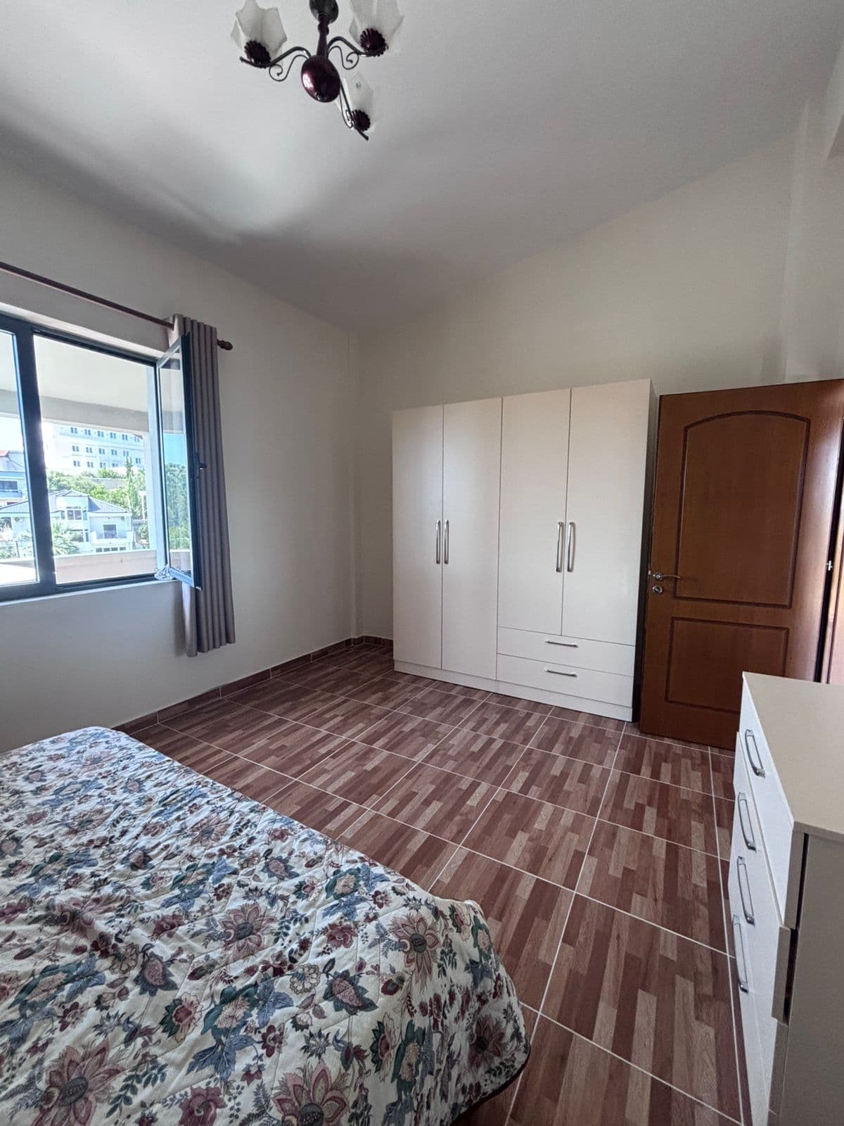 Apartament 3+1 Për Shitje në Durrës! 2