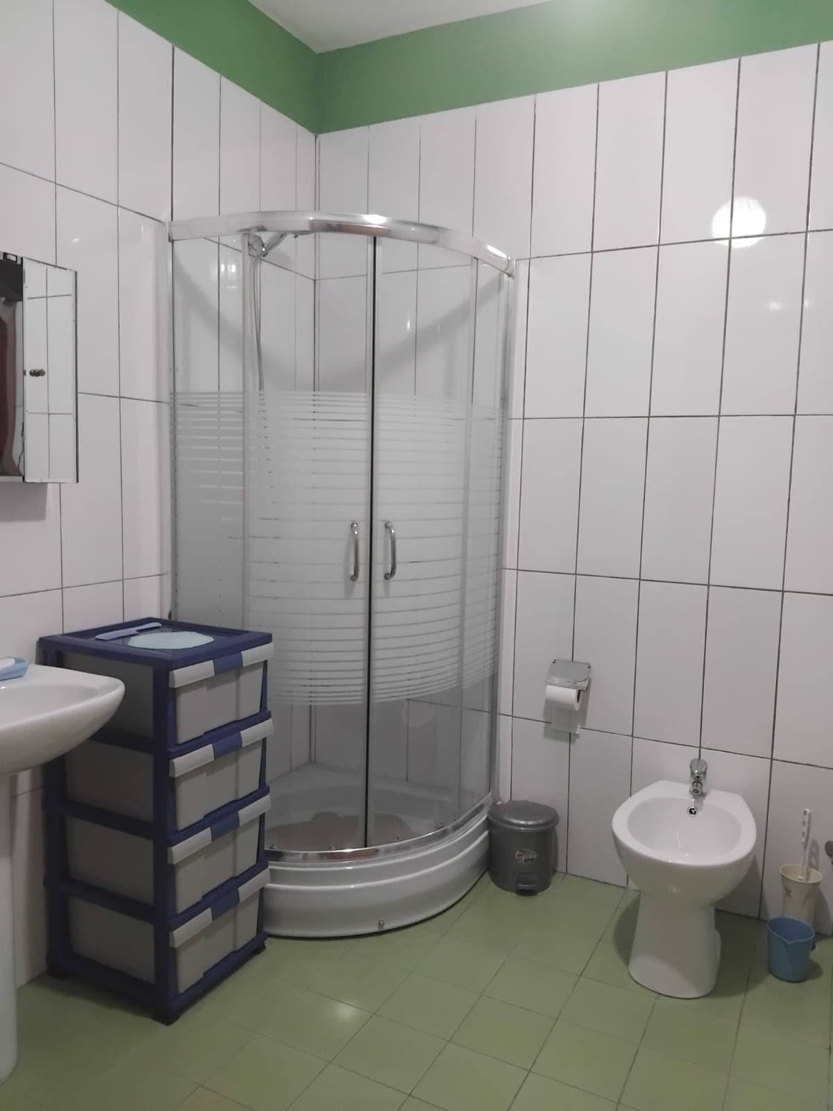 Apartament 2+1+2 për Shitje pranë Pallatit të Sportit,Durres! 3
