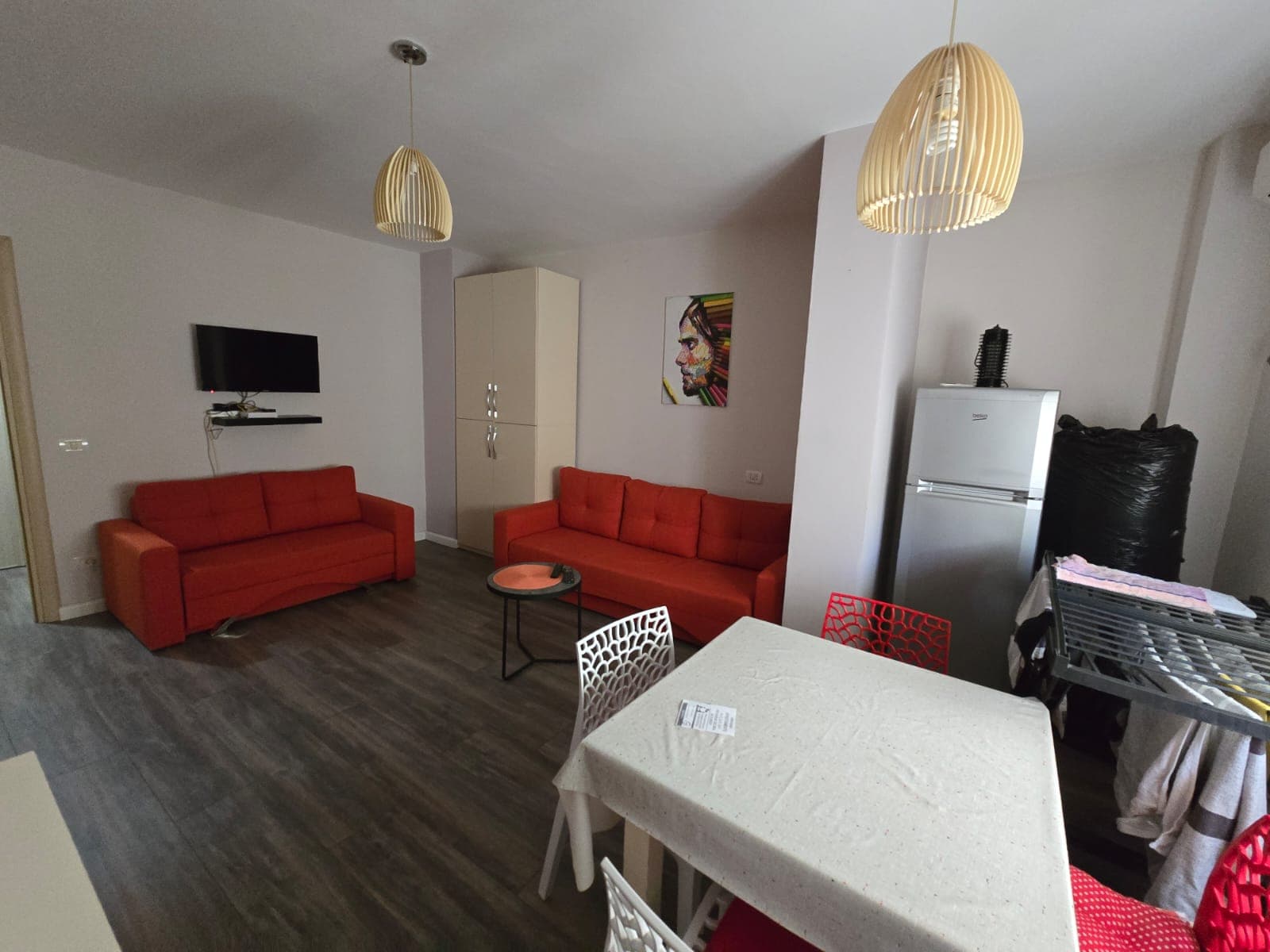 Studio Me Qira, Shkëmbi i Kavajës, Durrës! 4