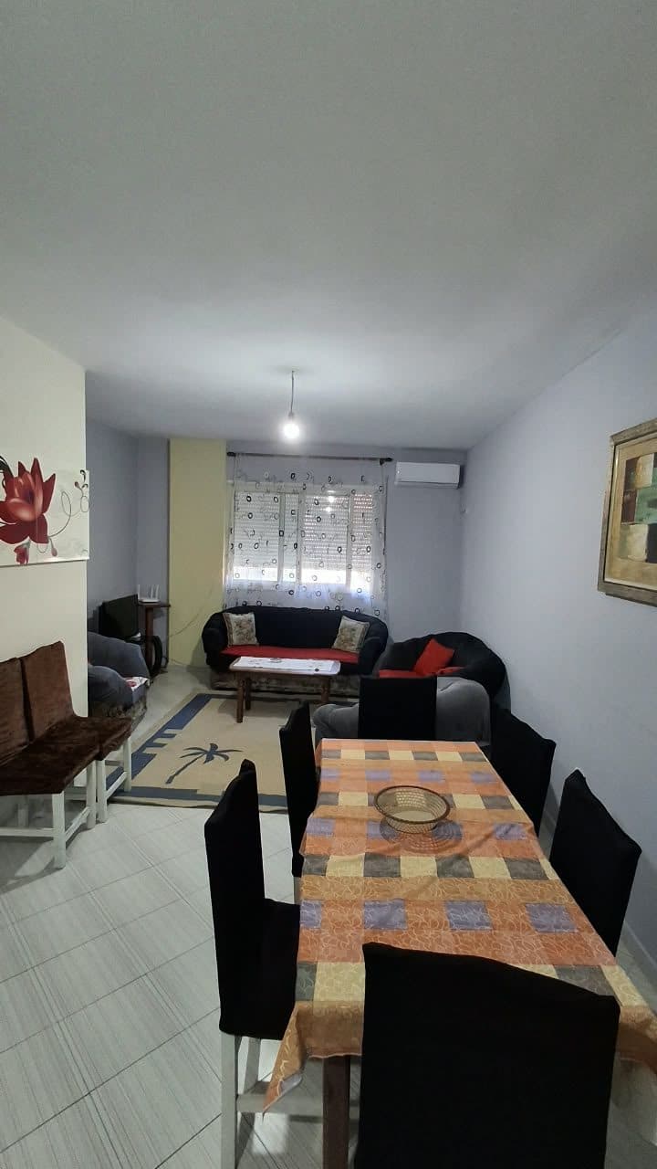JEPET ME QIRA APARTAMENT 3+1 – STACIONI 2, PLAZH!