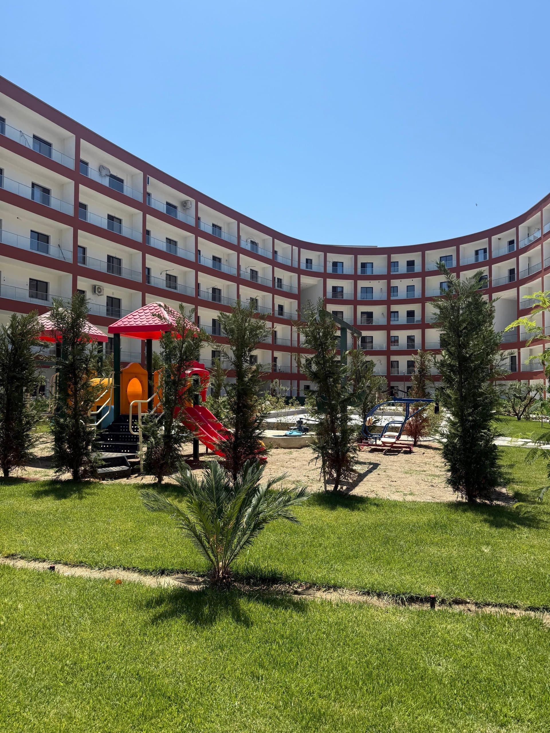 Shitet apartament 1+1 në Rezidencën EON, Golem 3