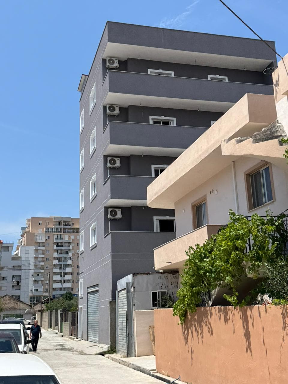 VILË 4-KATËSHE ME QIRA KATI I PARE – SPITALL, DURRES