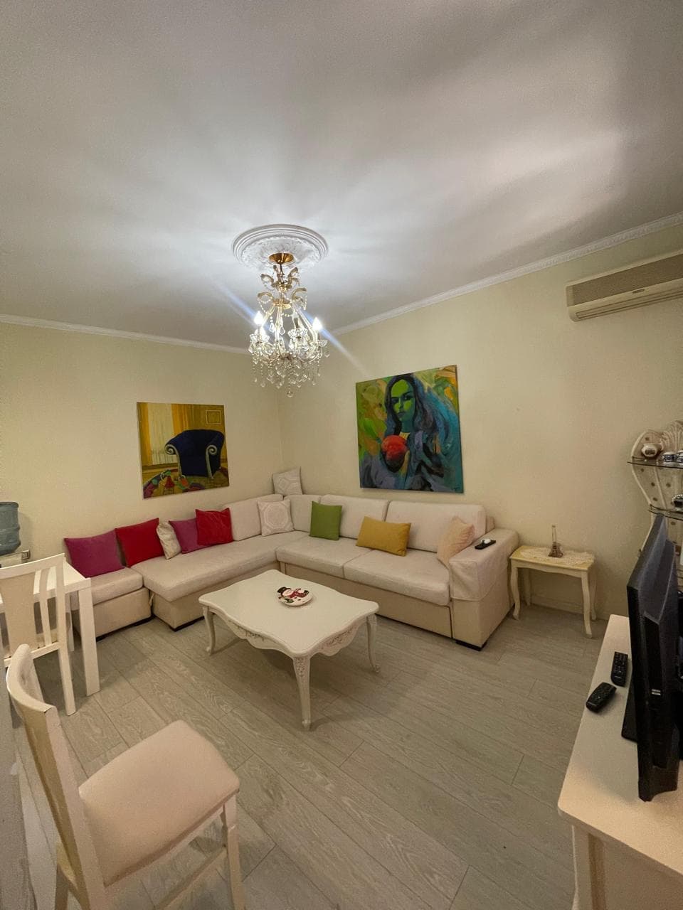 Jepet me Qira Apartament 2+1 – Përballë Gjykatës, Durrës!