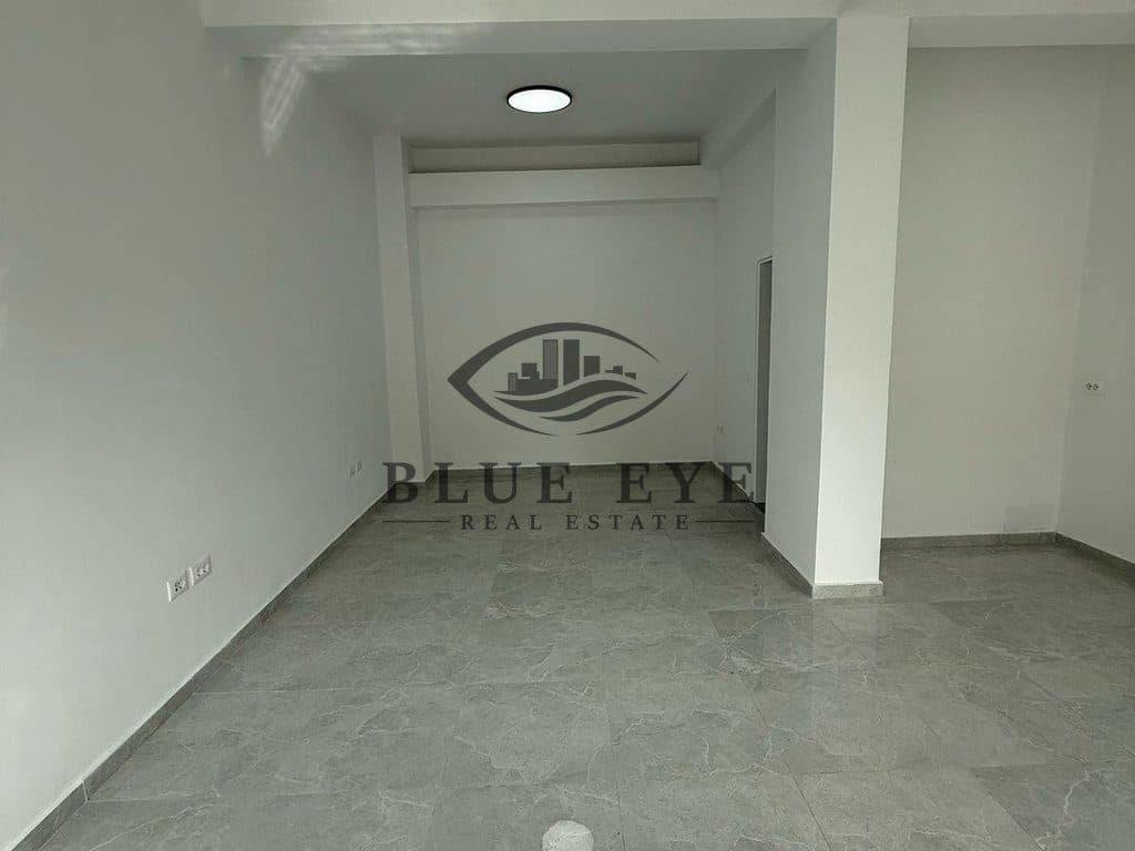 Ambient Komercial 1+1 Me Qira në Drejtoria e Policisë, Durrës 2