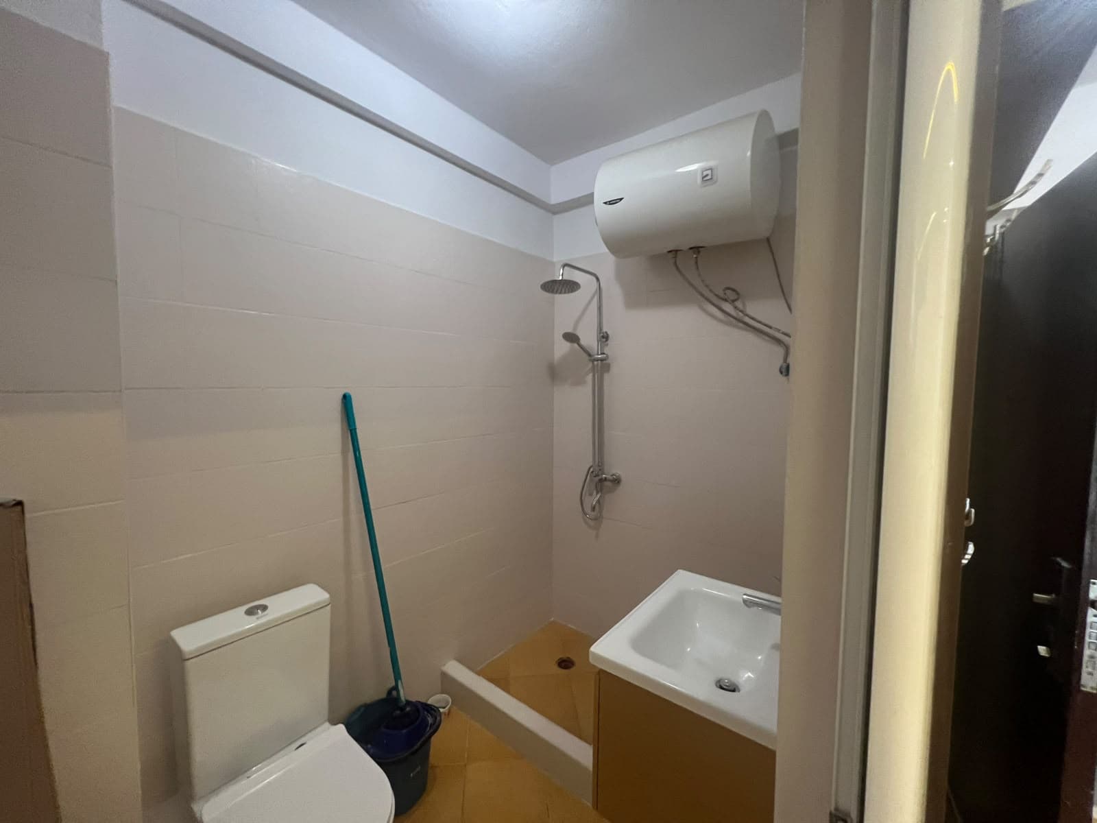 🏡 APARTAMENT PËR SHITJE – SHKËMBI I KAVAJËS, DURRËS 4