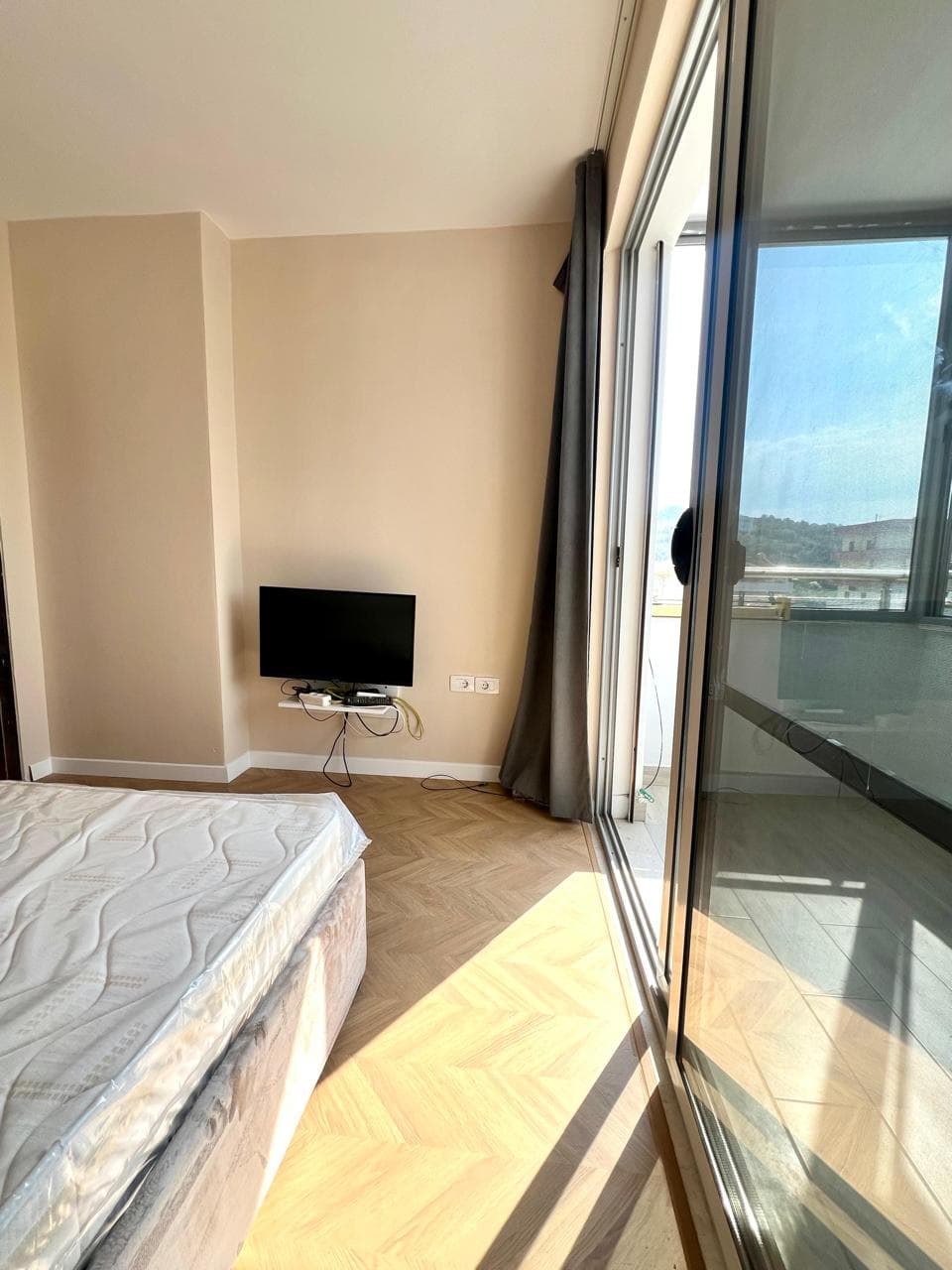 APARTAMENT 1+1 PËR SHITJE – SHKËMBI I KAVAJËS! 2