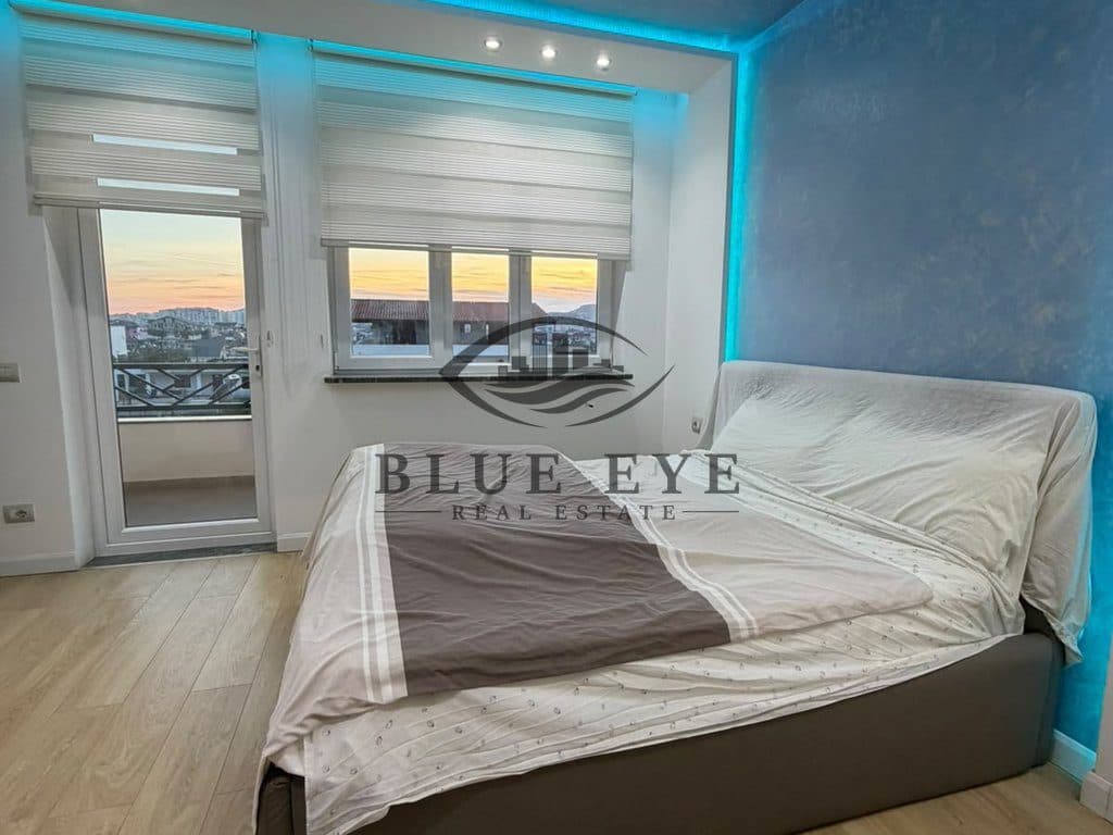 Apartament 3+2 Me Qira në Lagja nr.17, Durrës. 2