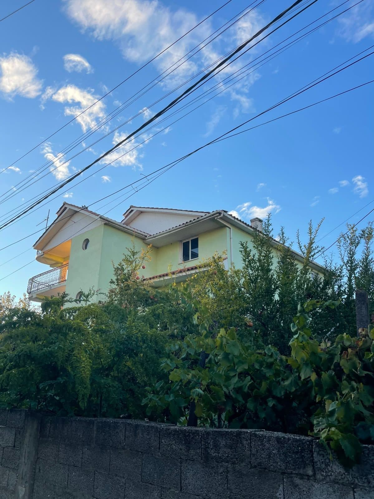 Vilë per Shitje 3+1, 3 Kateshe + garazh dhe ambjent pune ,Spitalle Durrës
