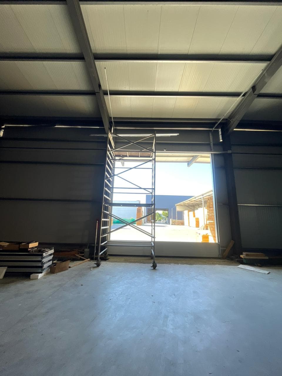 Kapanon industrial me Qera – 1500 m², Durrës (zona e Kenetës, pranë rrethit të Royalit) 3