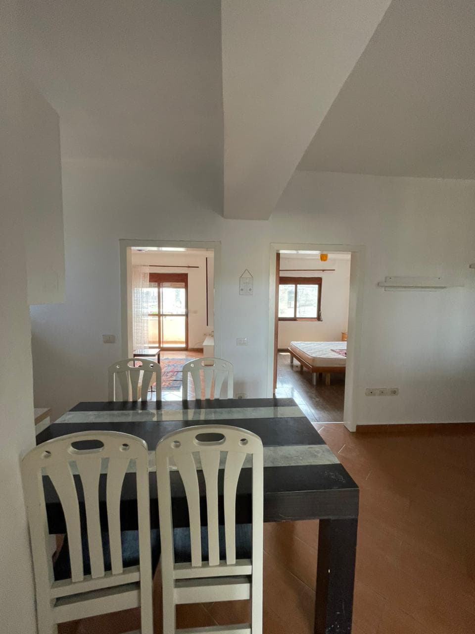 Apartament 1+1 per Shitje në Tregu industrial, Durrës! 4