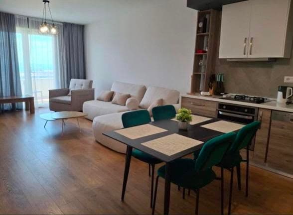 🌊 APARTAMENT ME QIRA – RRUGA E PORTIT, DURRËS 4