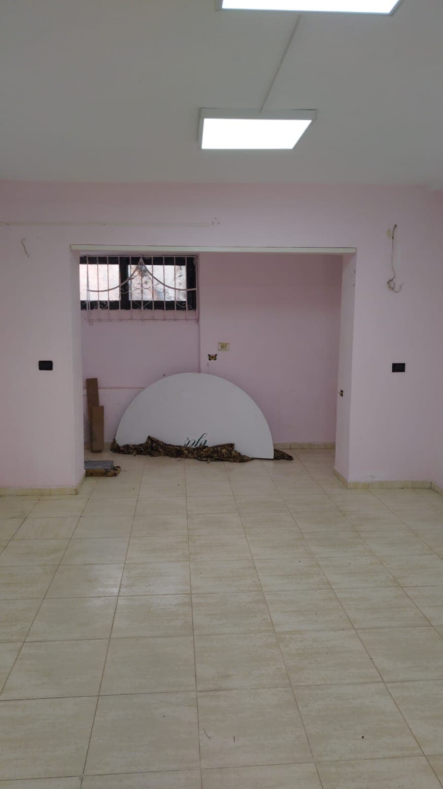 Jepet Ambjent Biznesi Me Qira në Pallati I Sporteve, Durrës ! 4