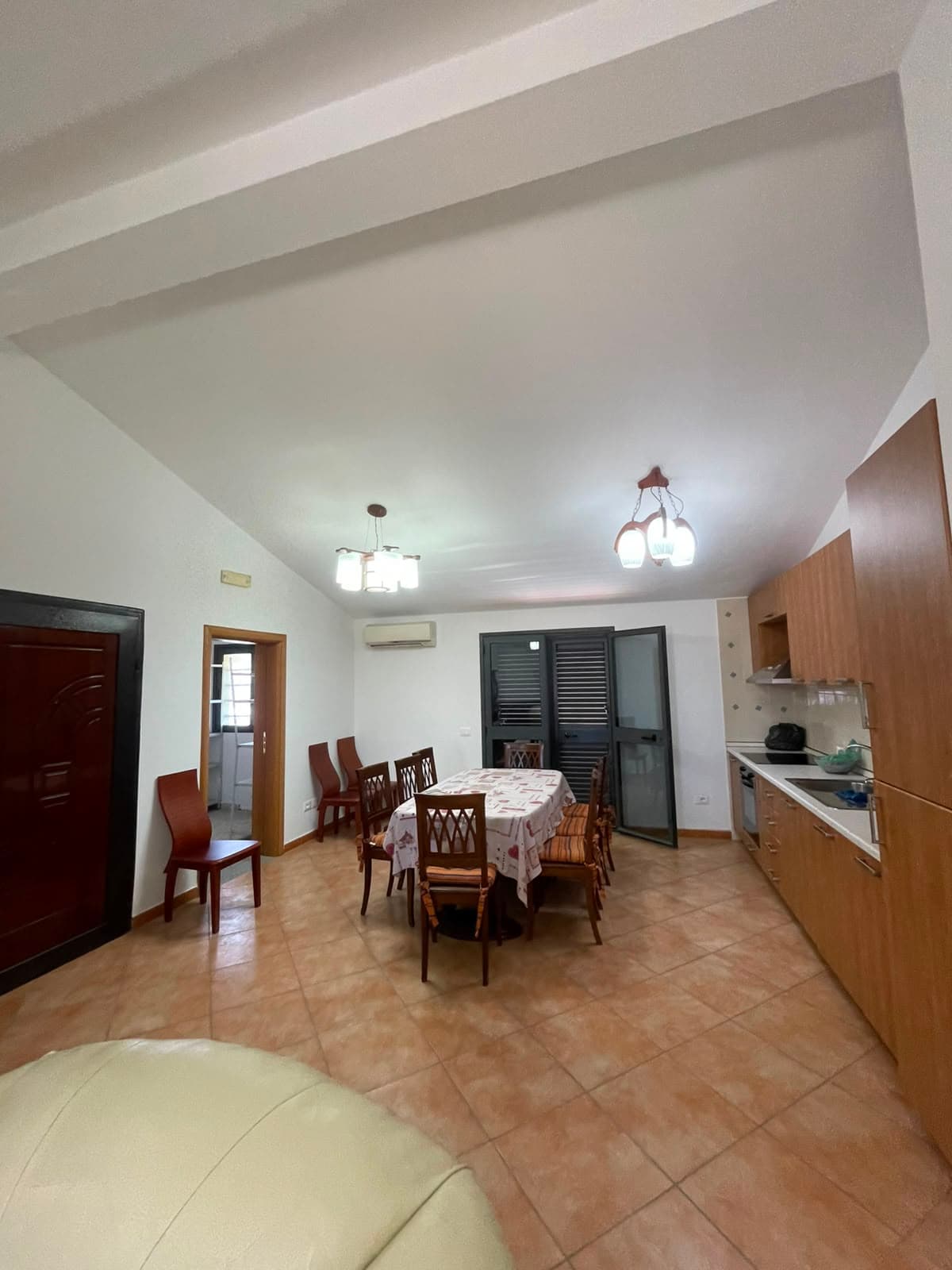 Apartament 2+1+2 Në Shitje në Spitallë, Fabrika Teuta, Durrës! 3