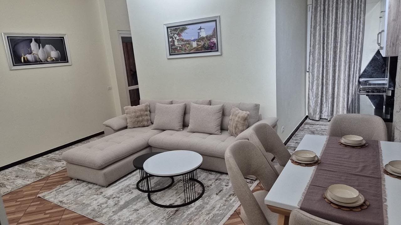 Vilë 2+1 Me Qira në Lagja nr.17, Durrës.