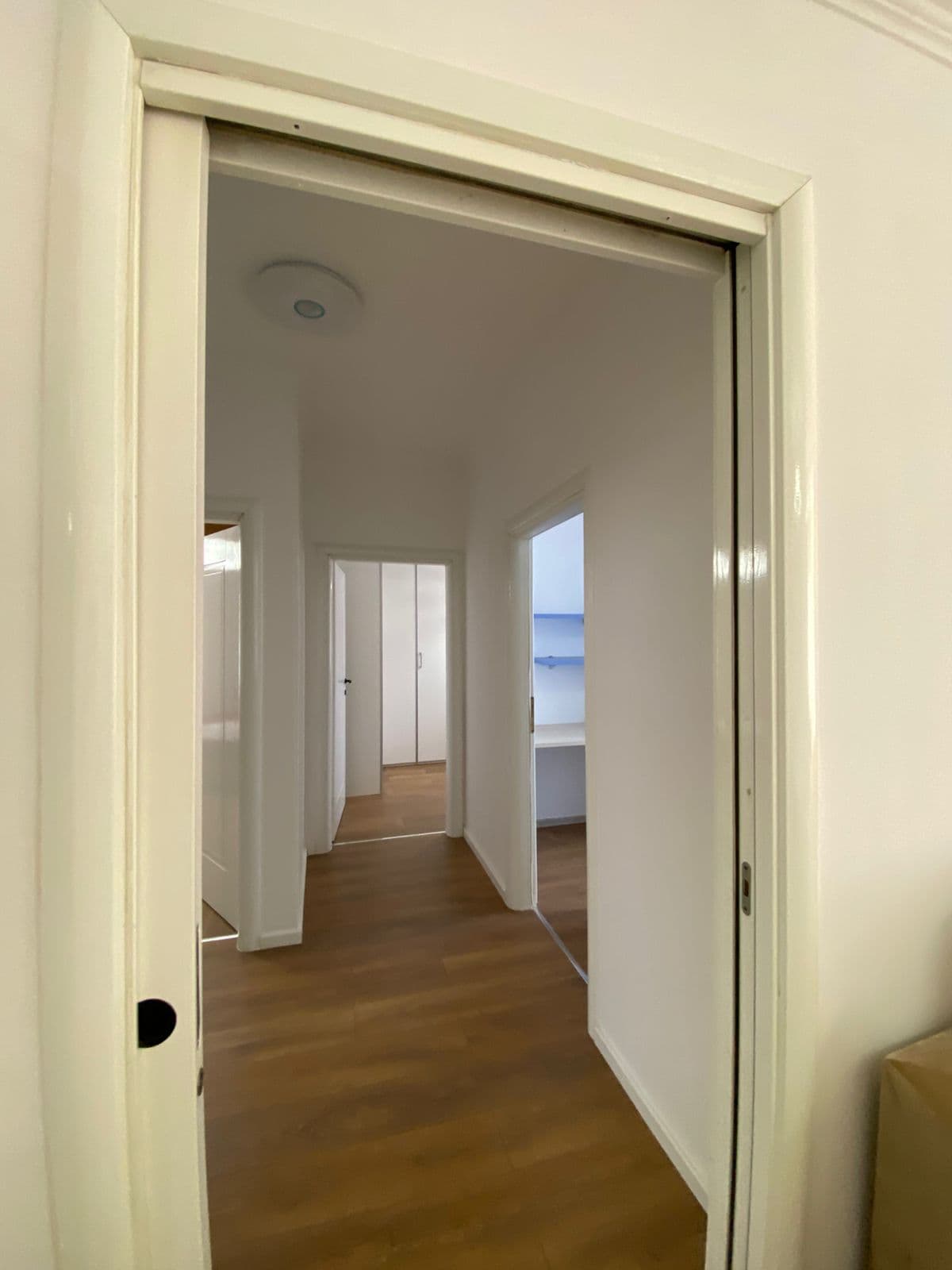 APARTAMENT 3+1 PËR SHITJE – ISH URT, DURRËS 4