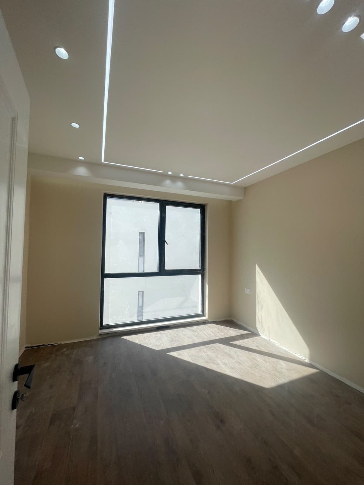 Apartament 2+1 në Shitje në Mali i Robit, Durrës! 3