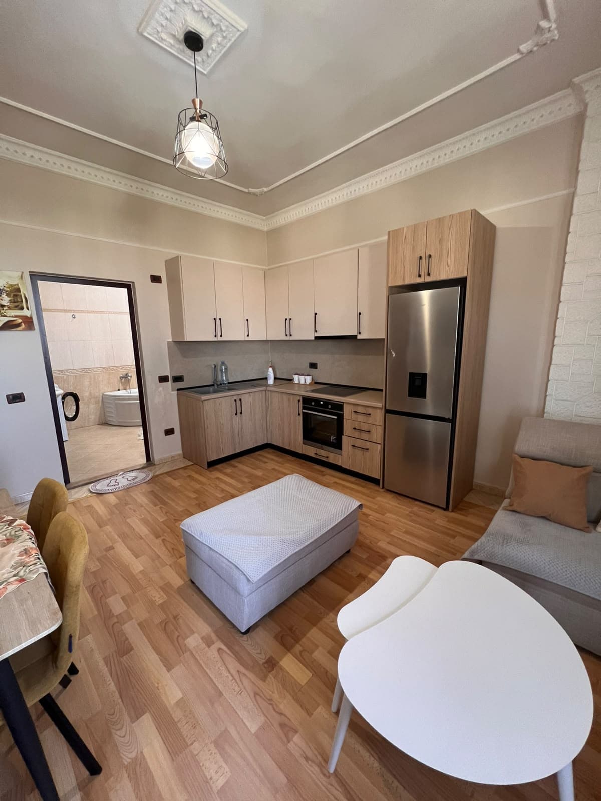 🏡 JEPET ME QIRA APARTAMENT 2+1 PRANË STADIUMIT, DURRËS 2