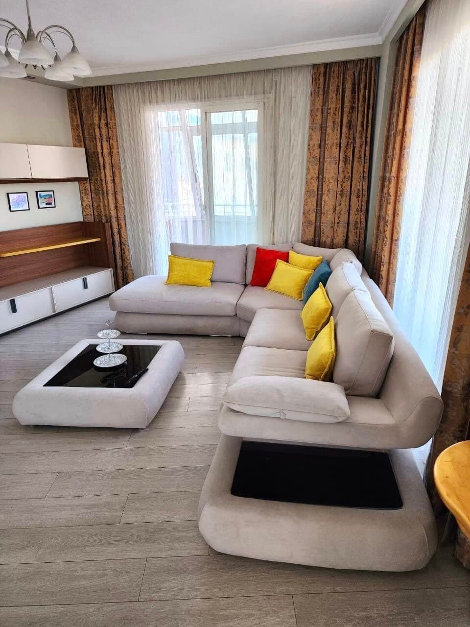 Apartament me Ballkon Panoramik pranë Durrës Marina 2
