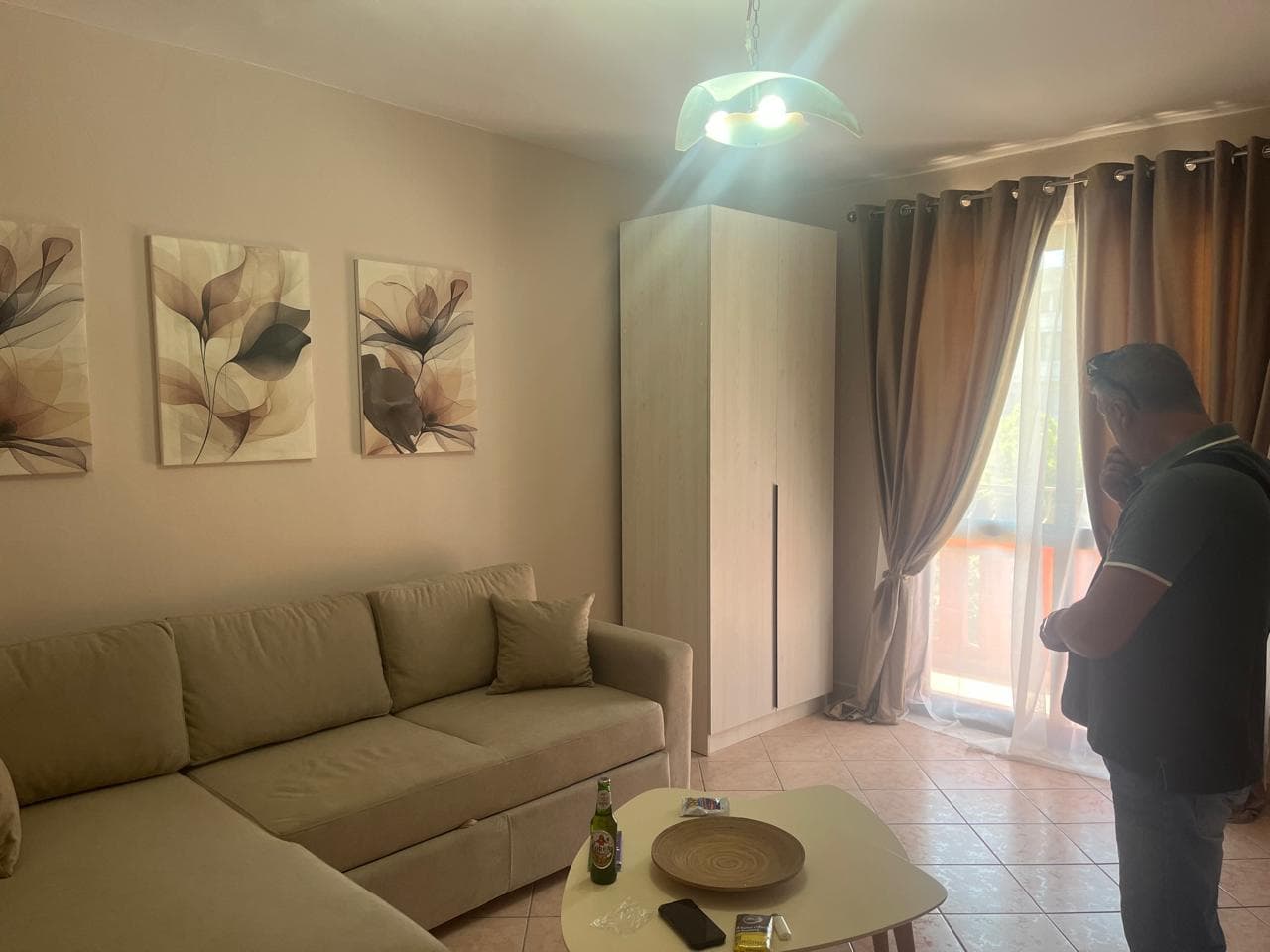 Jepet me qira apartament 1+1 në qendër të Durrësit – Pranë Muzeut të Dëshmorëve