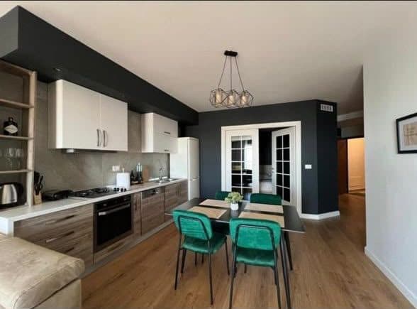 🌊 APARTAMENT ME QIRA – RRUGA E PORTIT, DURRËS 2