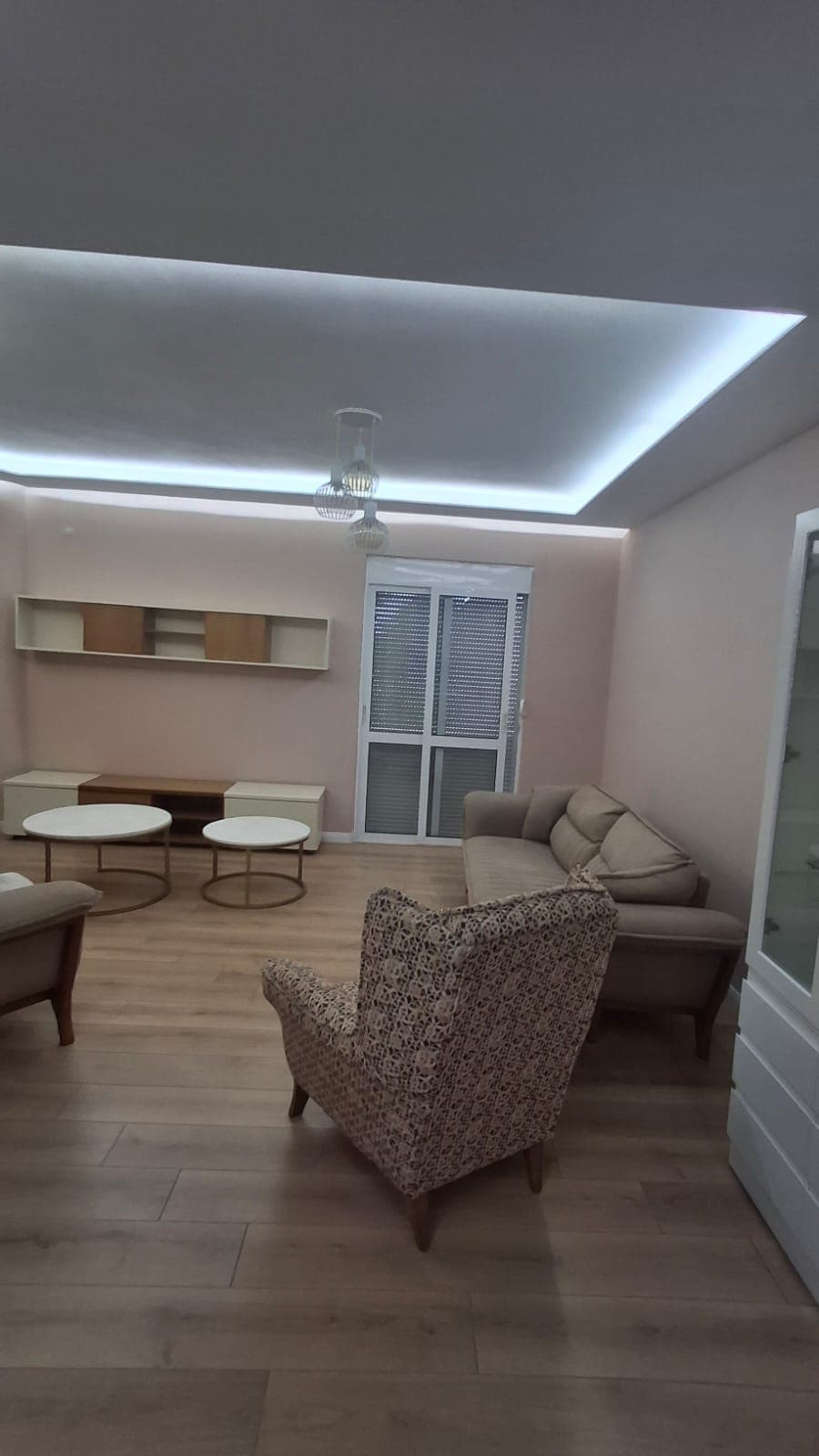 Apartament 2+1+2 me qera -Tek Spitali Durrës! 2