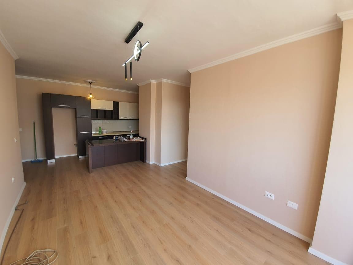 SHITET APARTAMENT 2+1 PRANE RROTES SE KUQE – PLAZH, DURRES 2