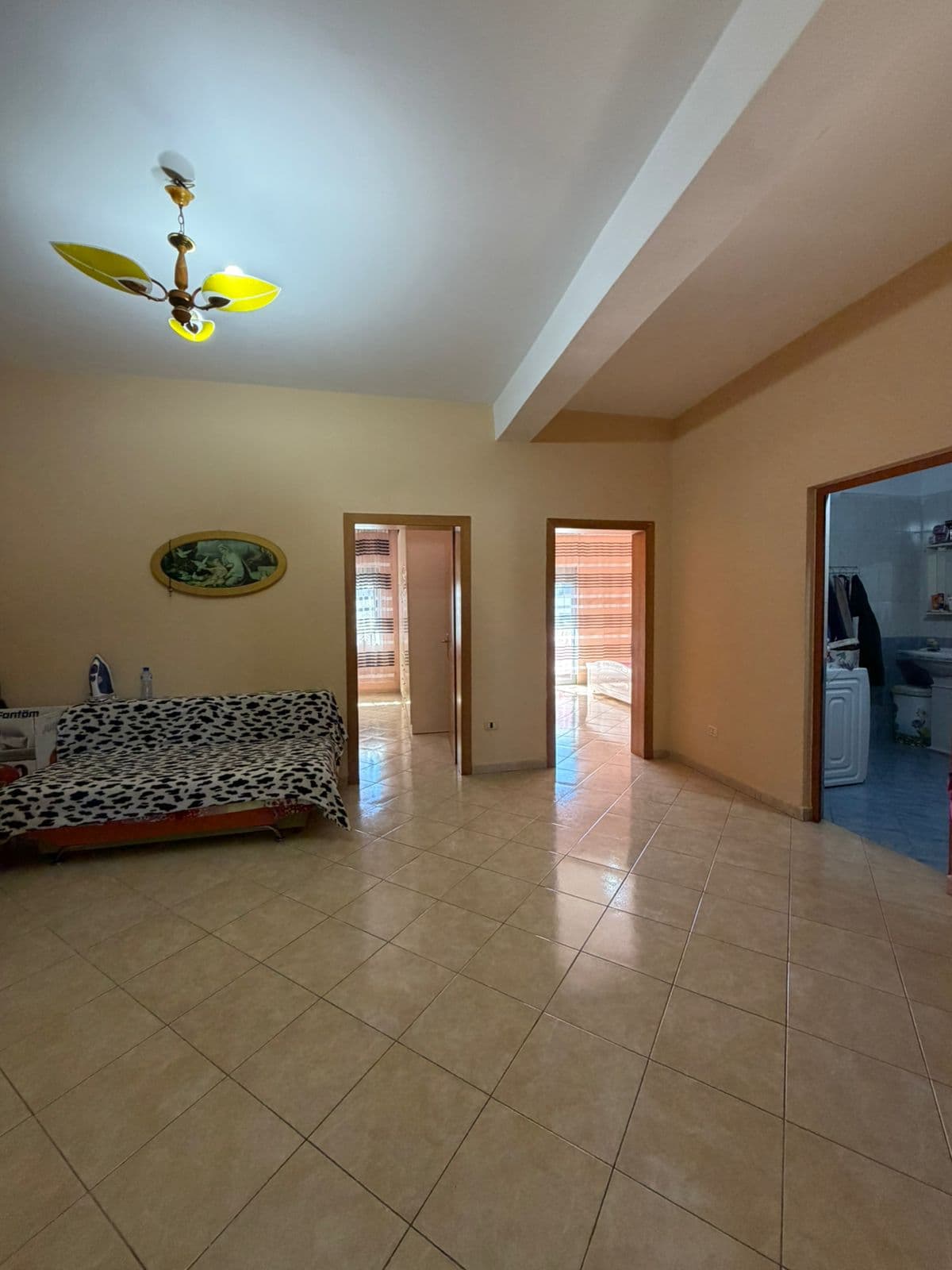 Apartament 2+1 për Shitje pranë Drejtorisë së Policisë, Durrës! 4