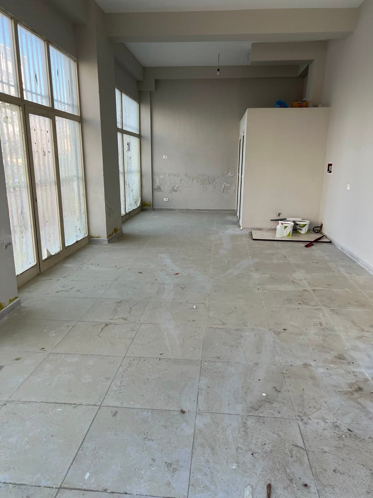 Ambient Biznesi për Shitje ,Tregu Industrial-Durres!
