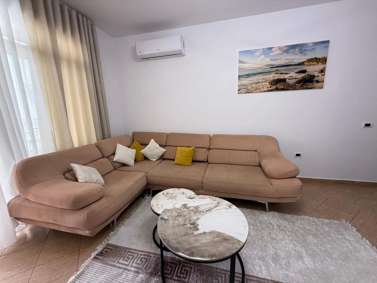 Jepet me qira apartament 2+1+1 pranë Tregut Veror, Plazh – Durrës 3