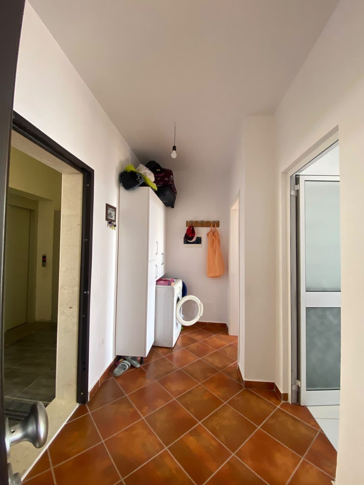 Shitet apartament në Vilat e Zogut – Pamje nga deti 4