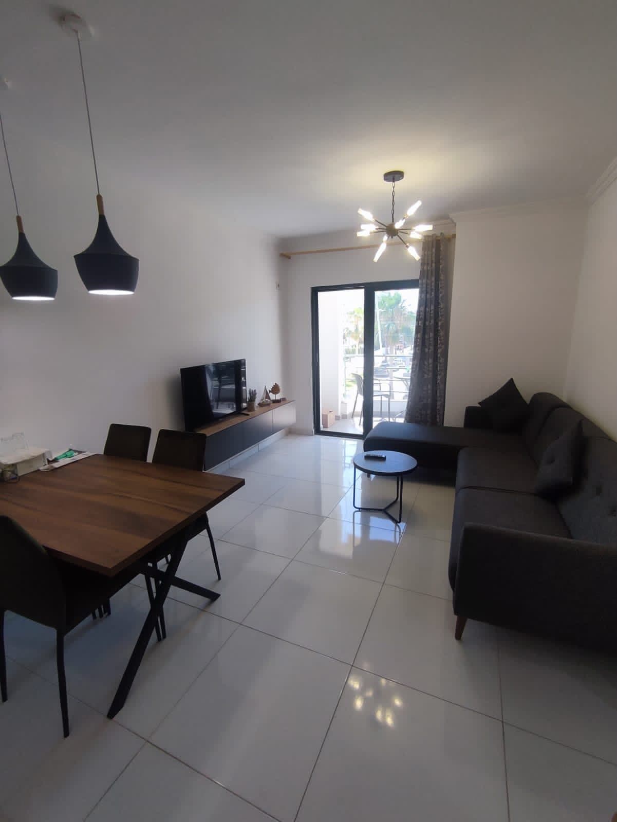 JEPET ME QIRA APARTAMENT 1+1 – QENDRA E GOLEMIT!