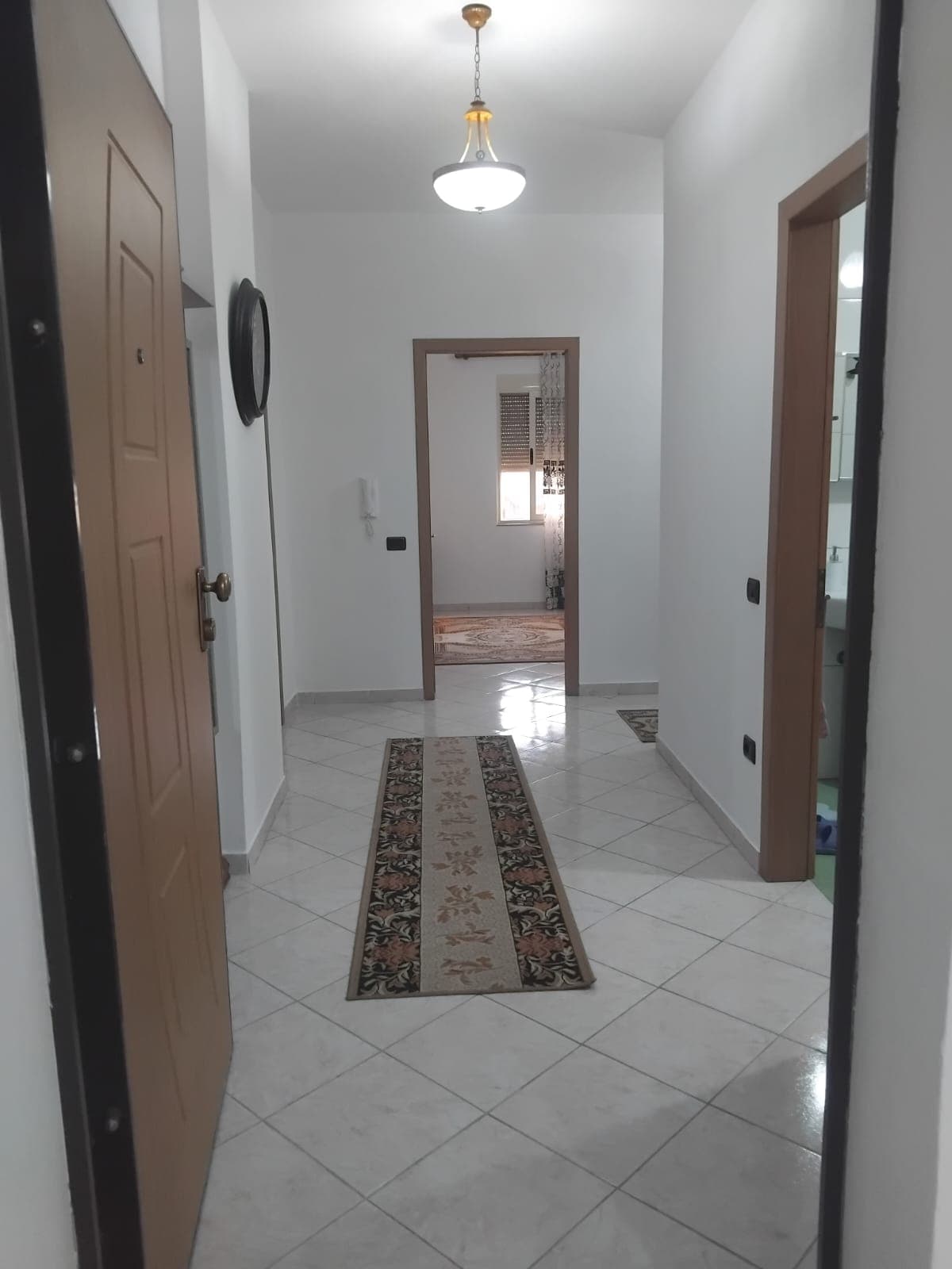 Apartament 2+1+2 për Shitje pranë Pallatit të Sportit,Durres! 4