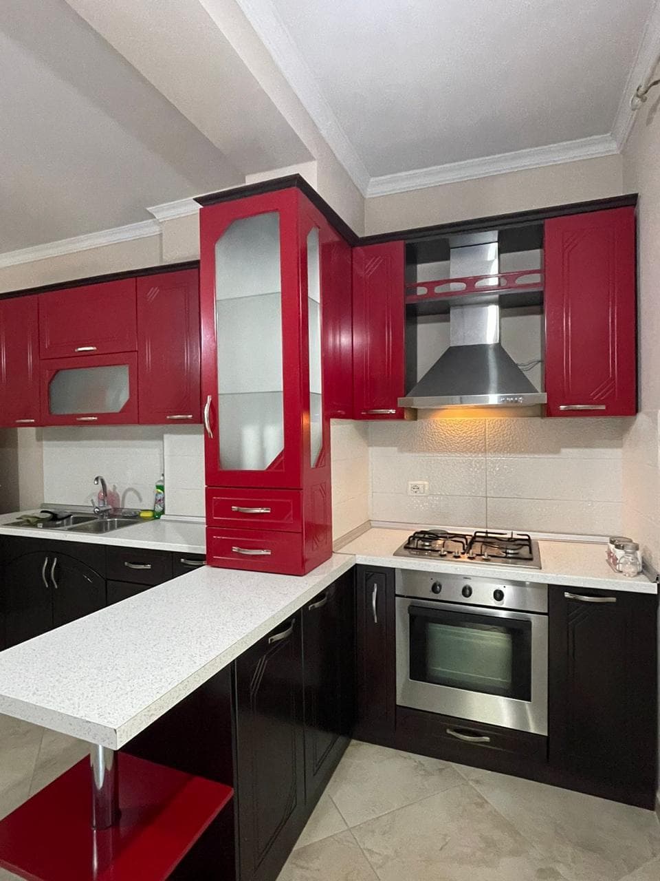 JEPET ME QIRA – APARTAMENT 1+1 TEK MAJESTIC 2