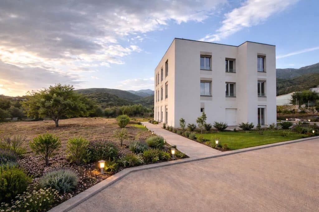 Apartamente të Reja në shitje ne Himare, në Mes të Natyrës” 4